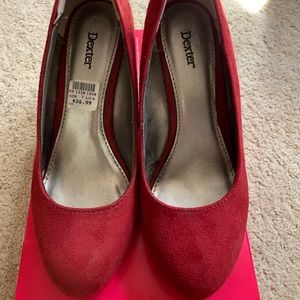 Deep red wedge heals
